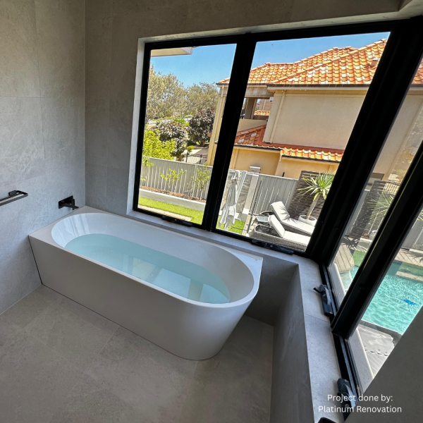 Look 1700mm - Right - Freestanding Corner Bath - Image 2