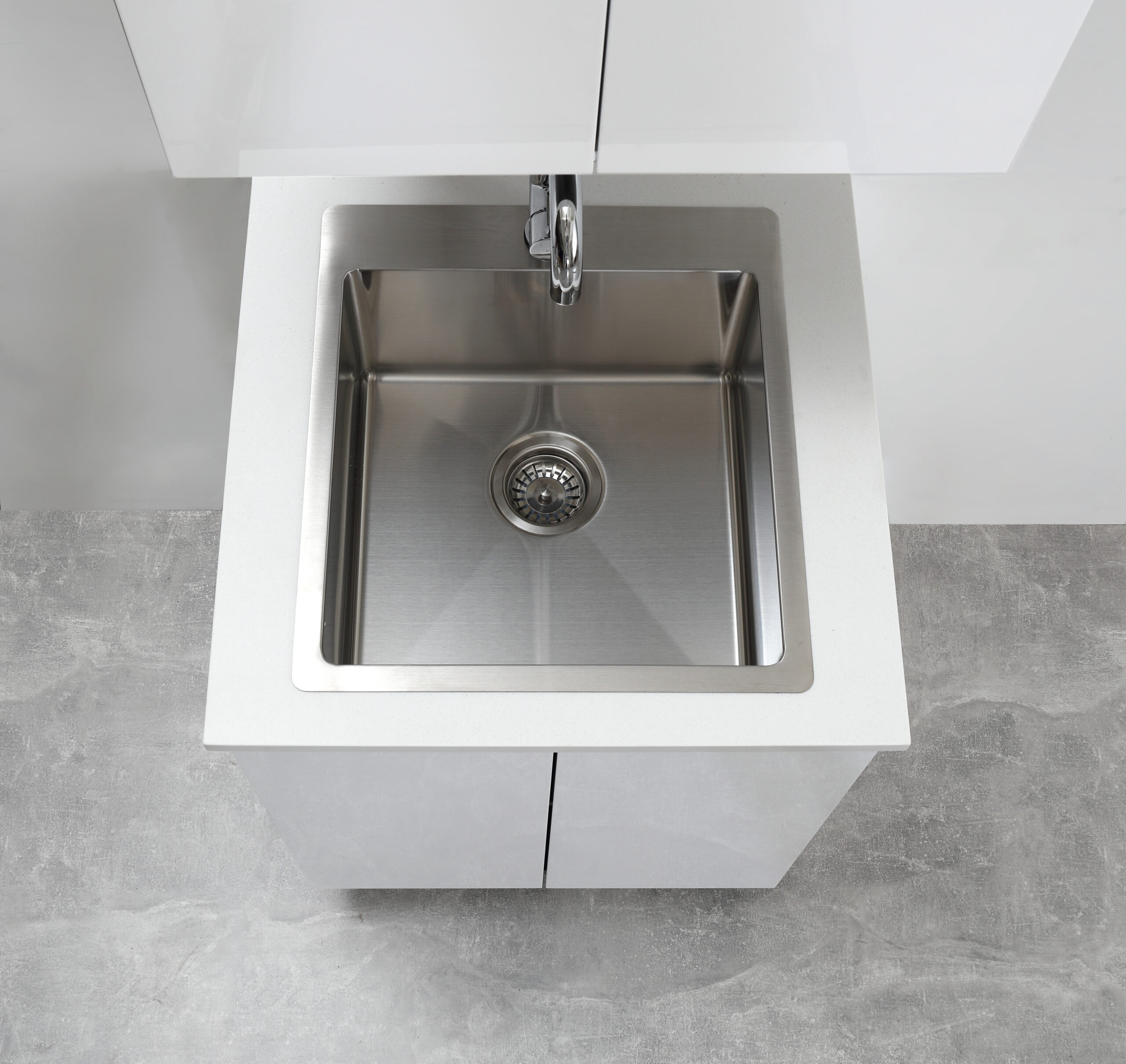 600mm Laundry Base Cabinet - Gloss White - Image 5