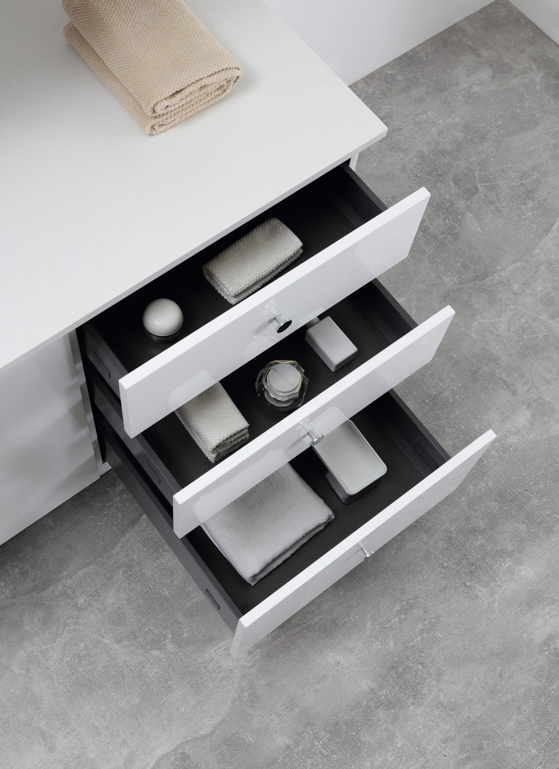 600mm Laundry Drawer Cabinet - Gloss White
